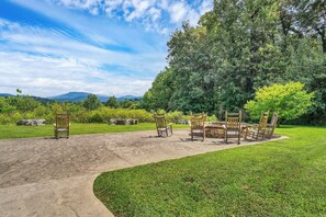 屋外ダイニングエリア