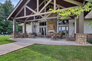 屋外ダイニングエリア