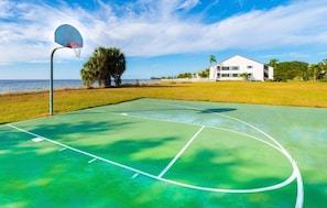 Sport court - Townhome in Little Harbor Resort & Club (Ruskin)