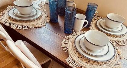 Spacious Bohemian Retreat