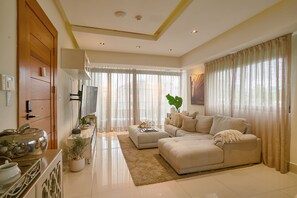Living area - Splendorous 2 BR & 2 story apart in Downtown SD (Santo Domingo)