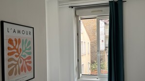 经济客房 | 免费 WiFi、床单