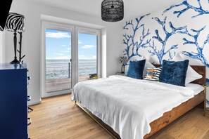 2 makuuhuonetta, silitysrauta/-lauta, ilmainen Wi-Fi