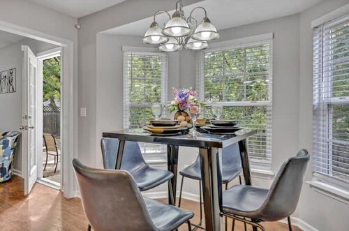 NEW! Spring Hill Private Cozy 3BR Home