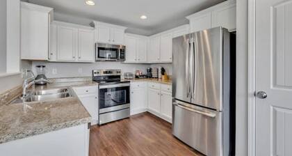 New! Cozy Spacious 3BR Spring Hill Home!