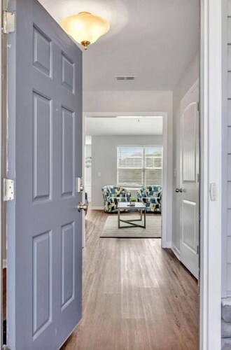 New! Cozy Spacious 3BR Spring Hill Home!