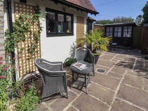 Terrace/patio - Woodbine Cottage (Evesham)