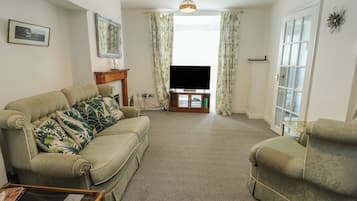 Cottage | Living area