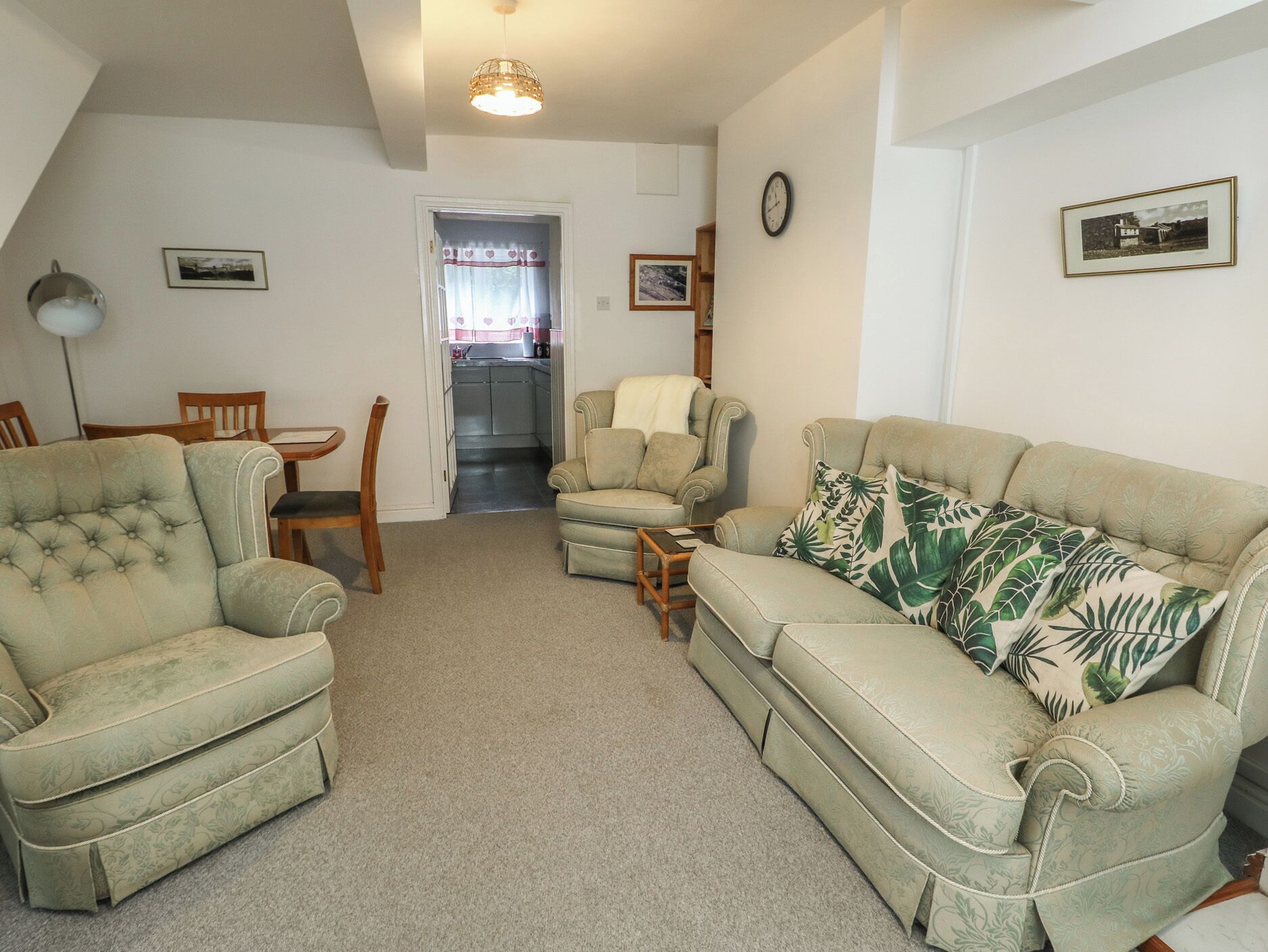Cottage | Living area