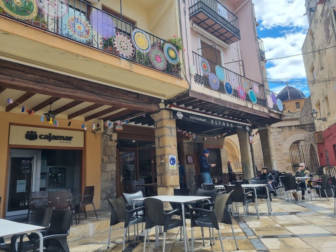 Dagelijks ontbijt met lokale gerechten inbegrepen