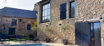 Gîte Esprit Cottage à la Campagne Avec Piscine et Jardin D'agrément