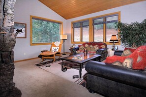 TV, fireplace, offices