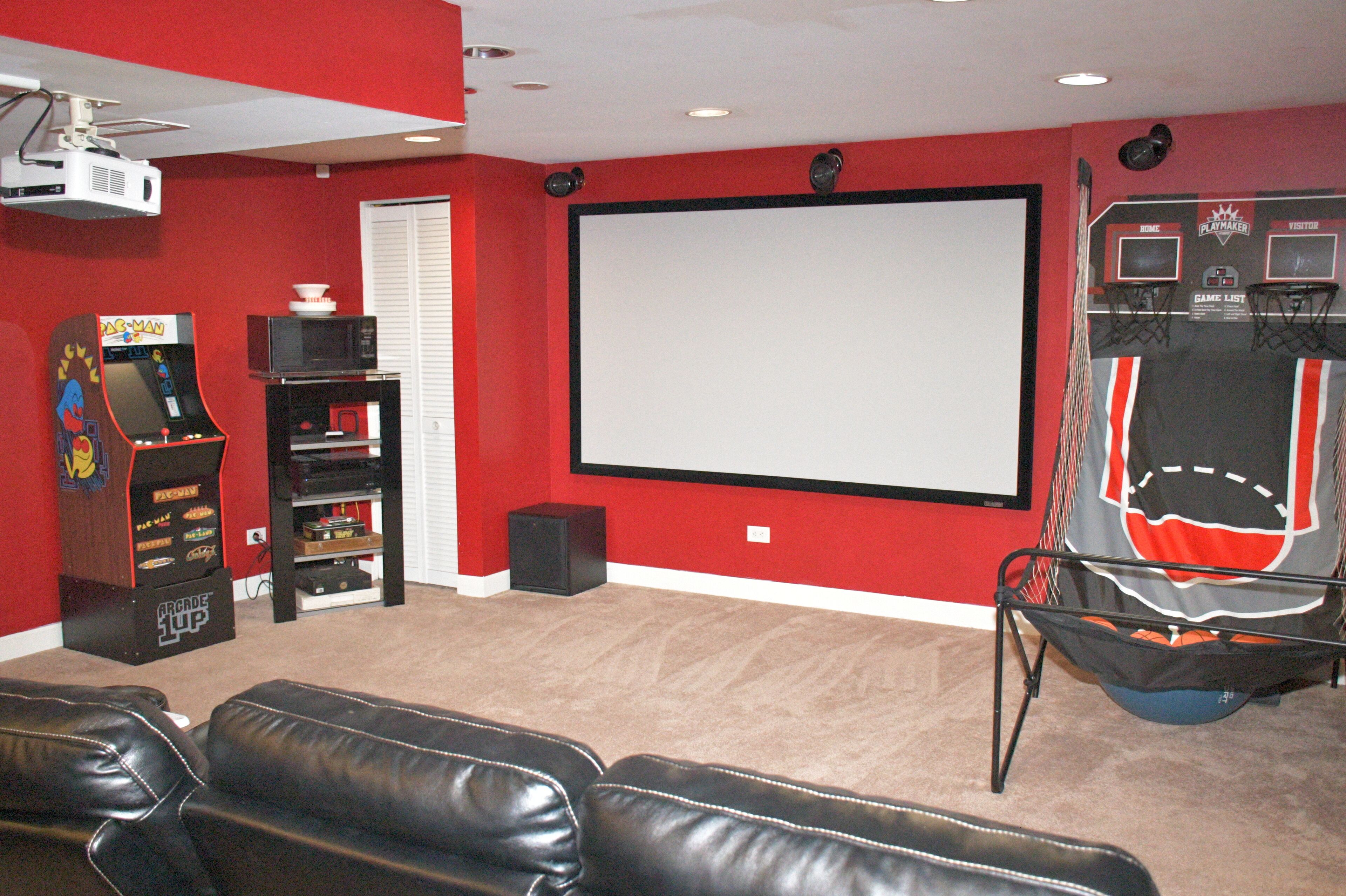 Spacious 3 bedroom home with King bed/Queen bed. Fun game room and Theater room.