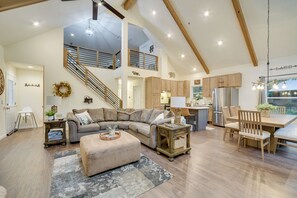 TV, DVD player, music library - Waterfront Webster Cabin w/ Dock on Warner Lake! (Webster)