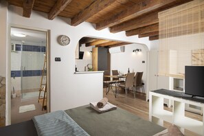 2 sovrum, strykjärn/strykbräda, gratis wi-fi och sängkläder