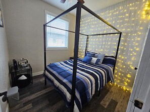 2 chambres, fer et planche à repasser, accès au Wi-Fi (inclus)