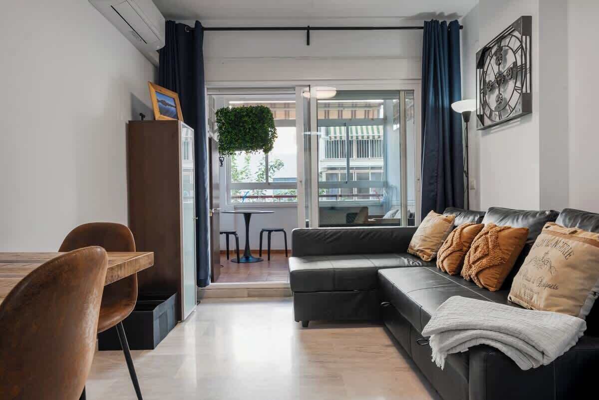 智能电视、办公室