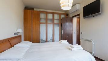 3 Schlafzimmer, Bügeleisen/Bügelbrett, kostenloses WLAN, Bettwäsche