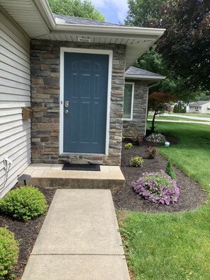 Exterior detail - Crystal Rose is a spacious, modern and bright home with an attached 2 car garage (Findlay)
