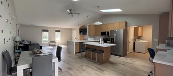 The Crystal Rose House spacious, modern and bright