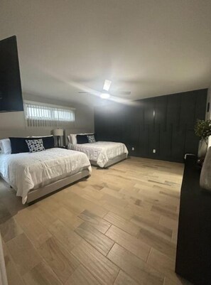 2 Schlafzimmer, Bügeleisen/Bügelbrett, Reisekinderbett, kostenloses WLAN