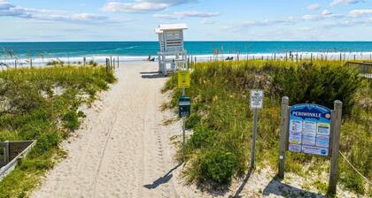 Top Floor 2 Bdrm/2 Bath Condo at Ocean Harbor! - Linens Included!