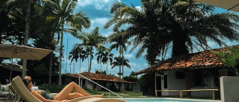 Piscine extérieure