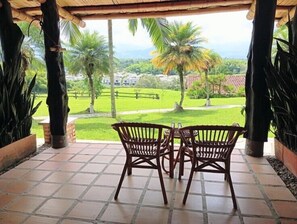 Standard Twin Room | Terrace/patio