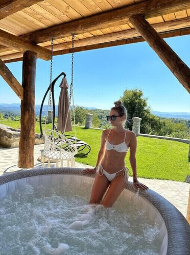Vineyard Chalet With Jacuzzi and Sauna for FREE