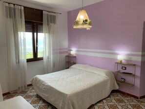 3 bedrooms, desk, iron/ironing board, free WiFi - Cassino Collinare area (Cassino)