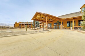 Exterior - 2 Mi to Granby Ranch: Mtn Condo w/ Hot Tub! (Granby)