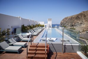 A heated pool - Infinity 0.2 LUXE PARTIAL SEA VIEW 2B (Arona)
