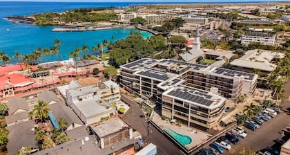 Beautifully Furnished Downtown Kailua-Kona Hawaii Condo.