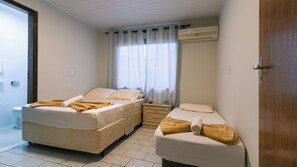 Economy-Dreibettzimmer