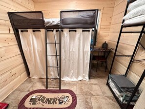 1 soverom, internettilgang og sengetøy