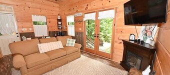 Misty Mountain Misty Mountain Cabin Slps5 1Q, 1 Sleeper, 1 Single
