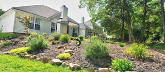 Centrally-located Cozy & Relaxing Charlotte Ranch