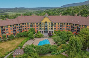 Exterior - Heated Pool Hot Tubs Sauna Gym Mtn Views Appalachian @ Mtn Creek #225 (Vernon)