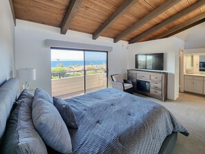 3 Schlafzimmer, Schreibtisch, Bügeleisen/Bügelbrett, WLAN