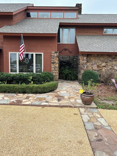 3 bed  2 baths upstairs in  home with heated indoor/outdoor  pools  New Albany 