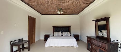 3 chambres, Wi-Fi, draps fournis