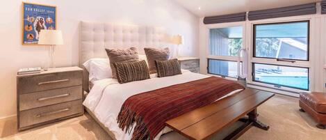 3 bedrooms, desk, WiFi