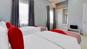 Superior Twin Room | Desk, free WiFi, bed sheets