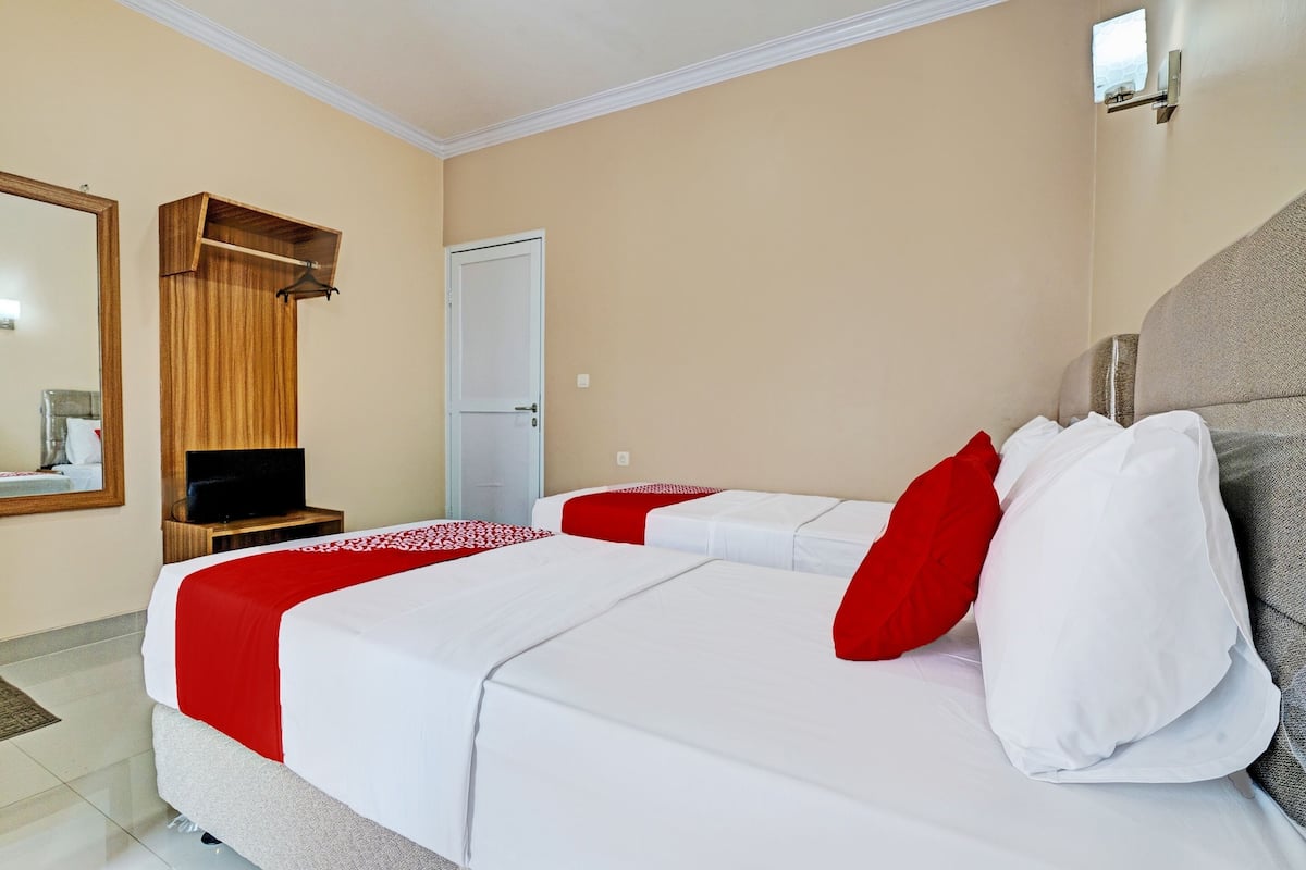 Deluxe Twin Room | 1 bedroom, desk, free WiFi, bed sheets