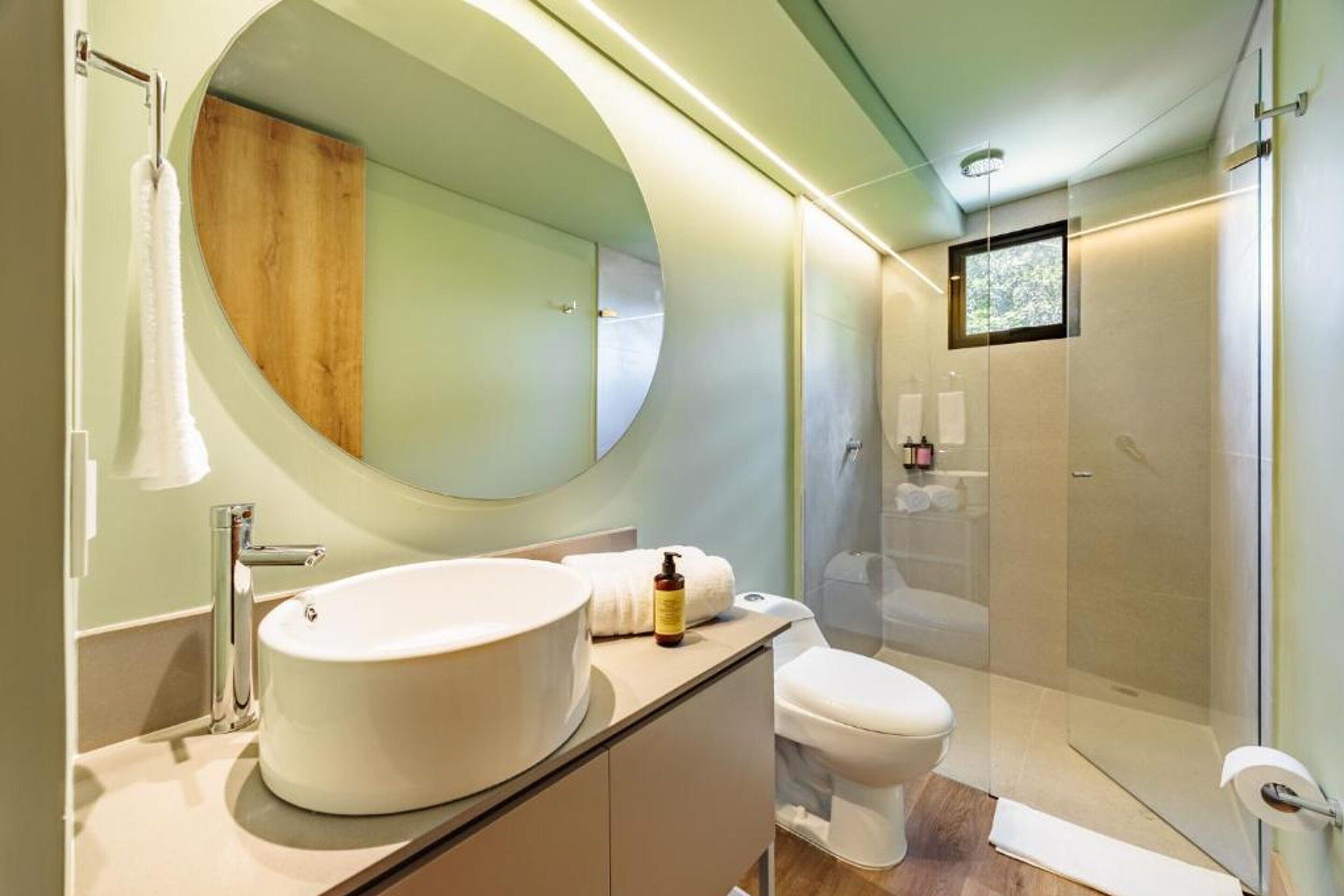Standard Apartment, Multiple Beds, Kitchen | Bathroom | Shower, rainfall showerhead, free toiletries, hair dryer