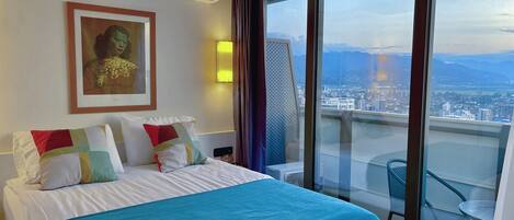 Panoramic Room | 1 bedroom, individually decorated, individually furnished, soundproofing