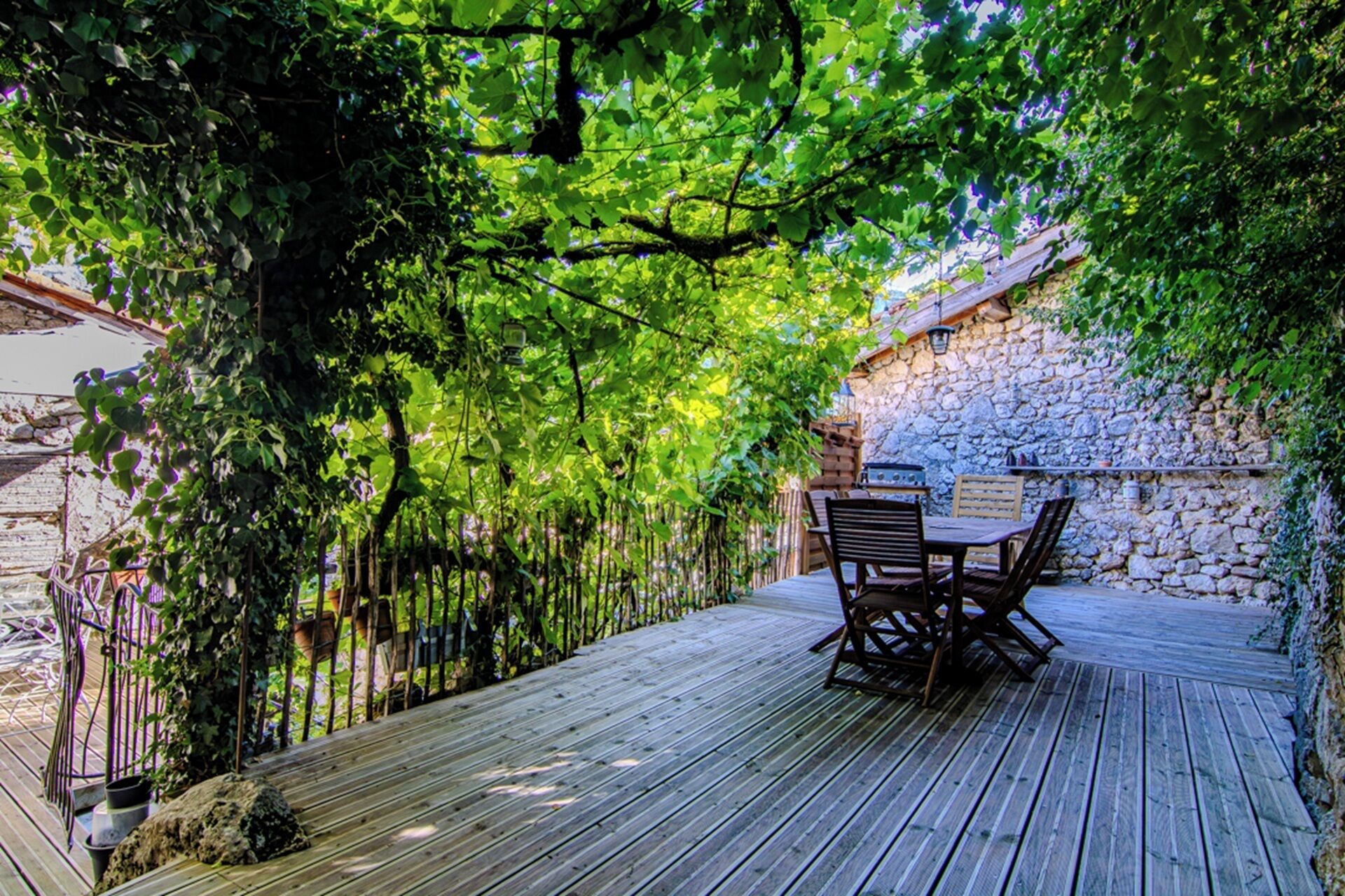 Terassi/patio