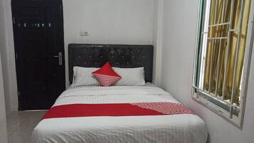 Deluxe Studio | 1 bedroom, laptop workspace, free WiFi, bed sheets