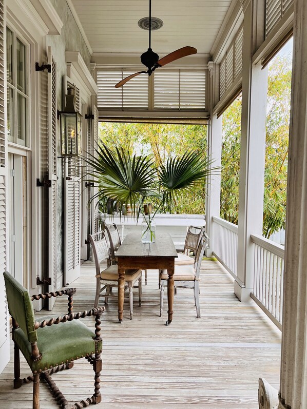 Outdoor dining