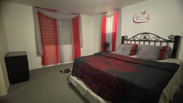 3 bedrooms, free WiFi, bed sheets, wheelchair access